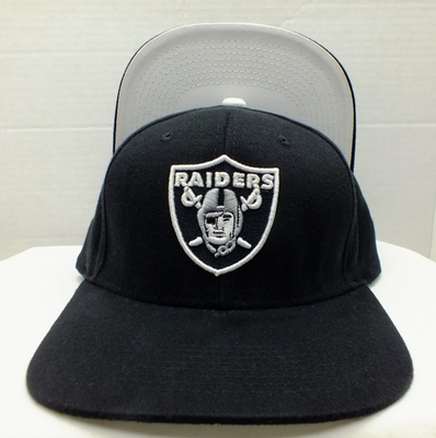 Vintage Raiders Snapback Hat Black Cap Shield logo OSFA Los