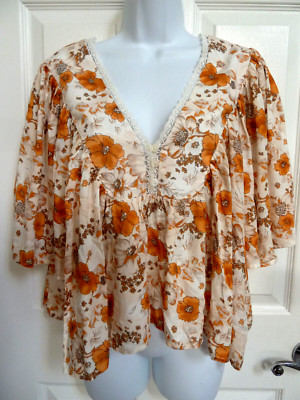 **NEW!! CARLY JEAN LA Sz Med. Cottage Flutter Sleeve Cropped Baby Doll Blouse**