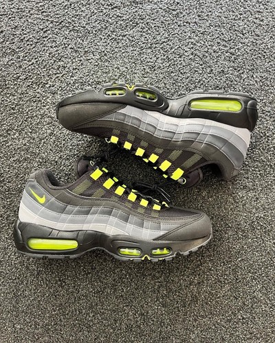 US 10.5 - ‘Reverse Neon’ Nike Air Max 95 JD - (BRAND NEW IN BOX!!!) - Picture 2 of 10