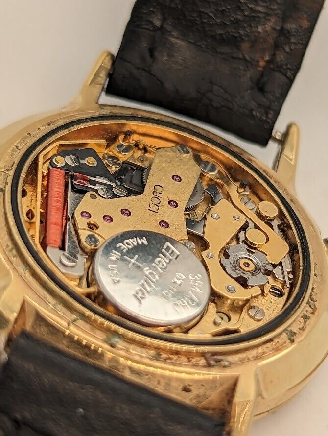 Gucci 3800M Chronograph 18K Gold Plated Men's/Women's Watch Gucci 3800M Chronograph 18K Gold Plated Men's/Women's Watch