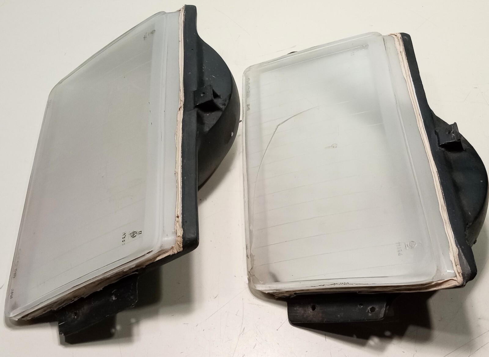 Ferrari 512BBi Front Parking Light Directional Lamps_365 GT/4_50020908_50021005