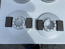 ROLLS ROYCE SILVER DAWN NEW REAR BRAKE ROTORS  DISCS  SOLID WITH PADS 90 TO 98