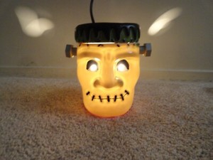 Scentsy Frankenstein Full Size Wax Warmer “He's Alive" Halloween Electric Works