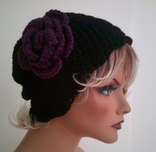 NEW HANDMADE BLACK PURPLE FLOWER BEANIE CAP HAT HAND CROCHET BERET CAP CLOCHE - Picture 1 of 6