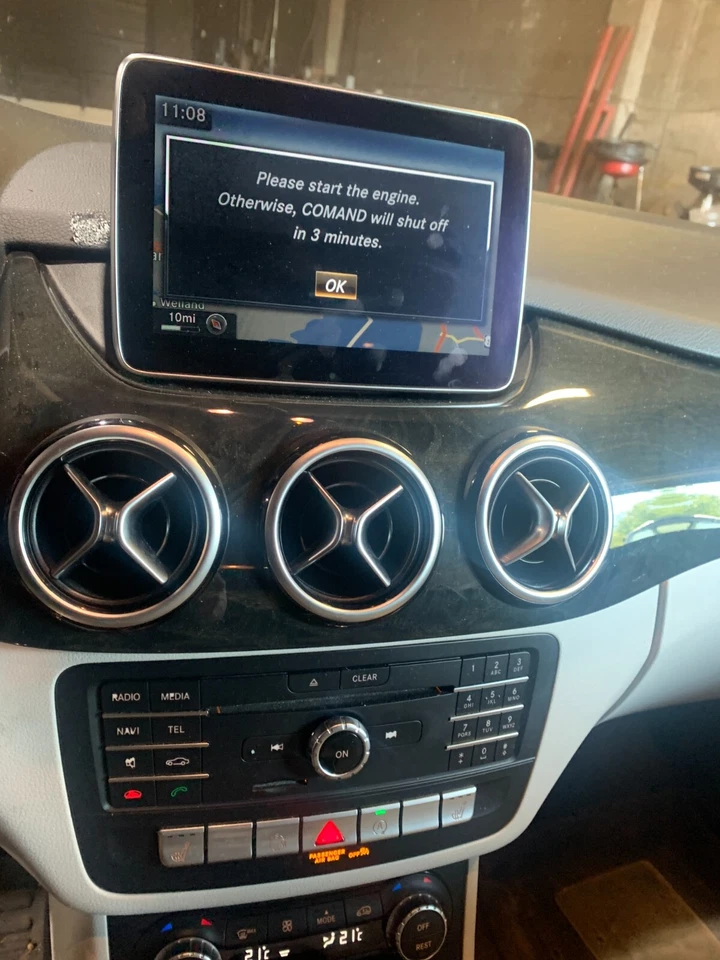 15 - 19 Mercedes B250 CLA GLA GLS W242 W117 W156 Infotainment Display Screen OEM - Image 2 of 4