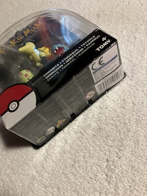 TOMY Nintendo Pokemon Generation 2 Starter 3 Pack Totodile TOMY Nintendo Pokemon Generation 2 Starter 3 Pack Totodile