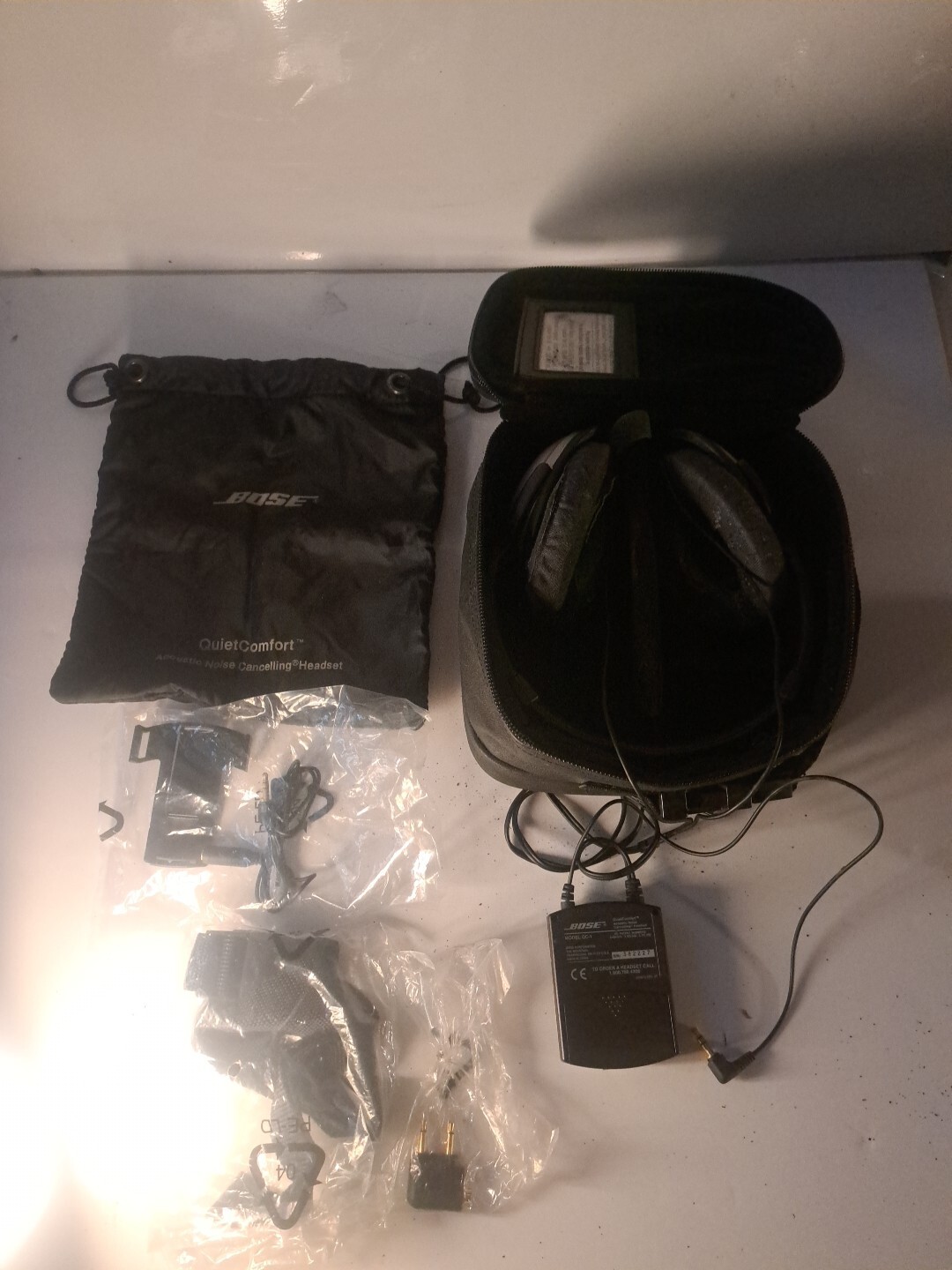 BOSE NOISE CANCELLING HEADPHONES 1989 SERIES 1    SPEAKERS EXCELLENT SOUND-image