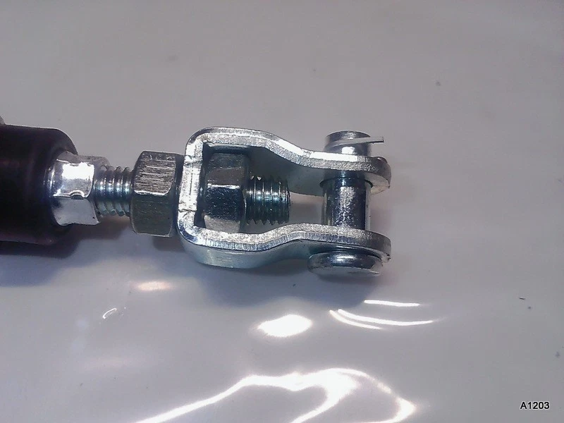 Cilindro maestro de freno trasero para 1990-1995 SUZUKI DR250 DR250SE 1990-1999 DR350 Foto 3 de 4