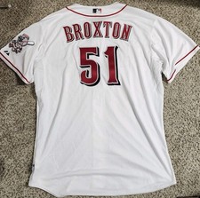 2014 Jonathan Broxton Game Used Majestic Cincinnati Reds Jersey