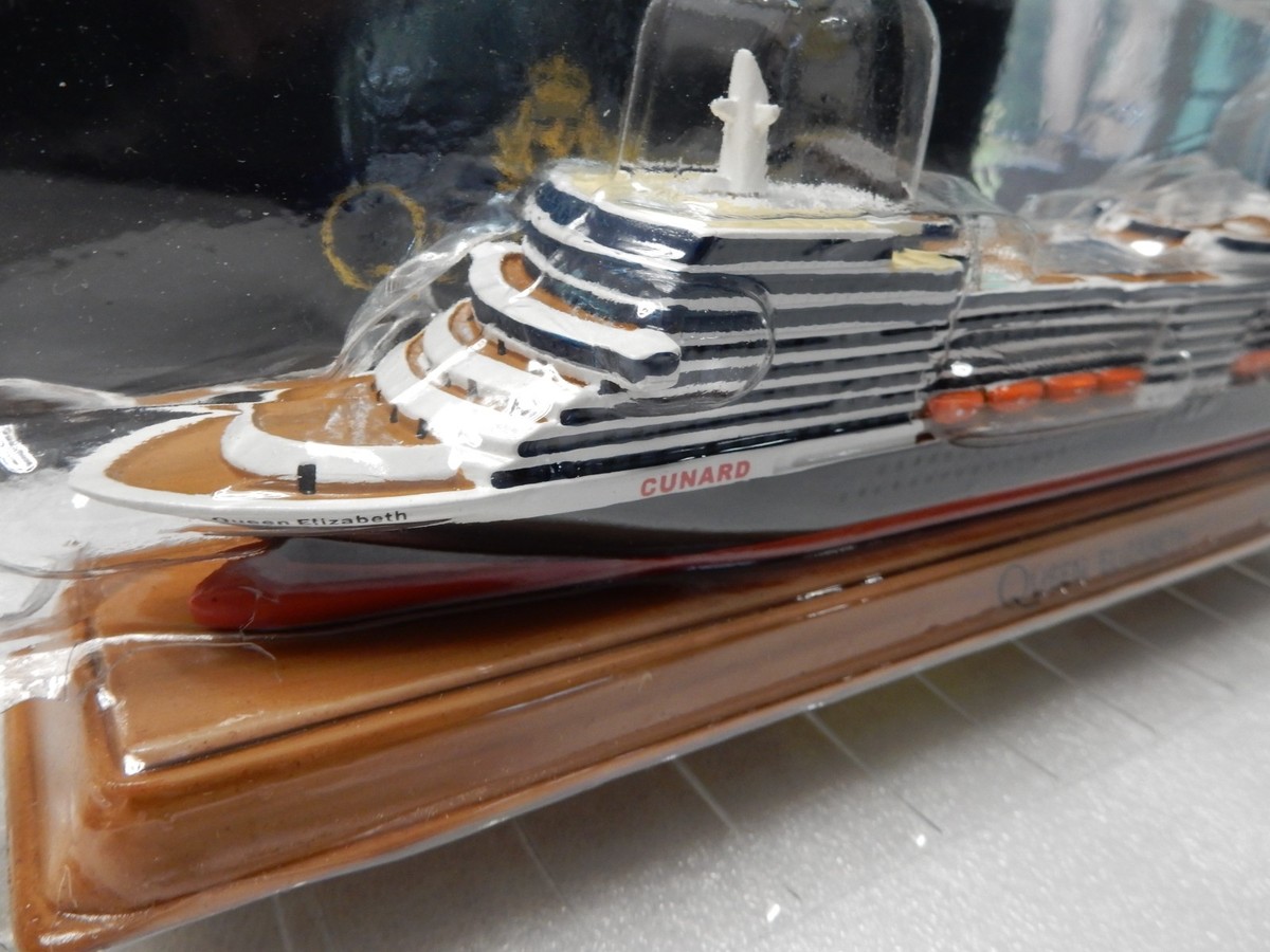 NEW Cunard Queen Elizabeth Official Resin Ship Model 10.25