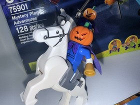 LEGO Scooby-Doo! 75901 Mystery Plane Adventures complete w instructions & box 