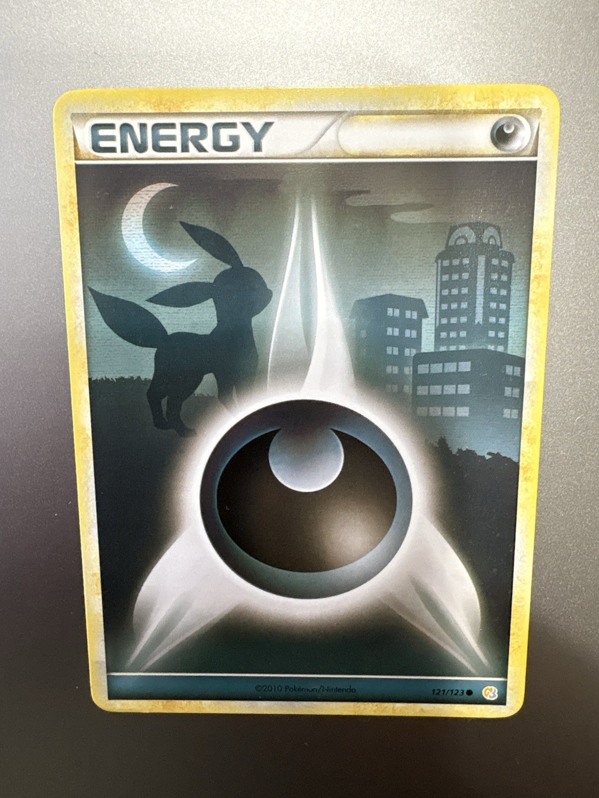 Umbreon Darkness Energy (Basic) 121/123 Heartgold & Soulsilver Regular. LP/LP+