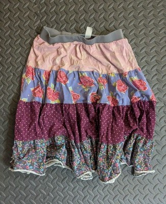 See photos/description - multiple flaws- cute girls skirt