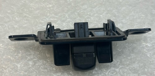 2018 2019 2020 Toyota Camry OEM Rear Back Up Camera 86790-06090 - Picture 4 of 8