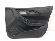 Porte avant et accessoires Infiniti Q30