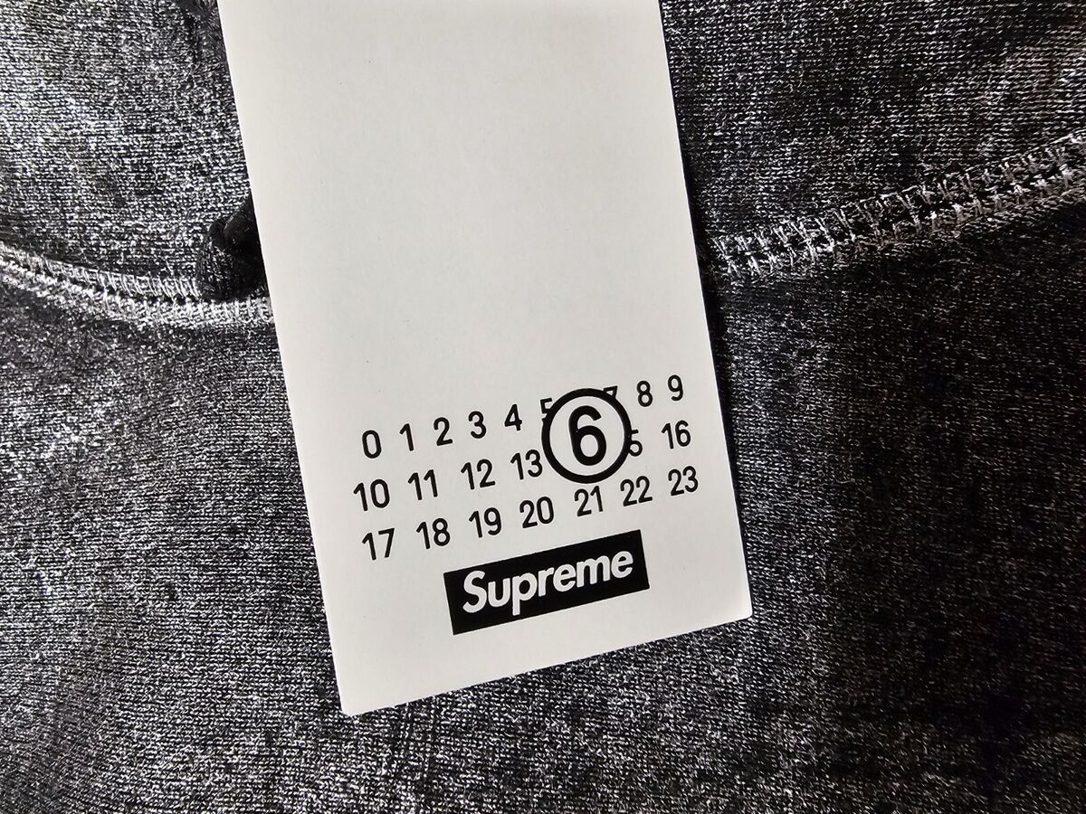 Supreme MM6 Maison Margiela Foil Box Logo Hooded Sweatshirt Supreme MM6 Maison Margiela Foil Box Logo Hooded Sweatshirt