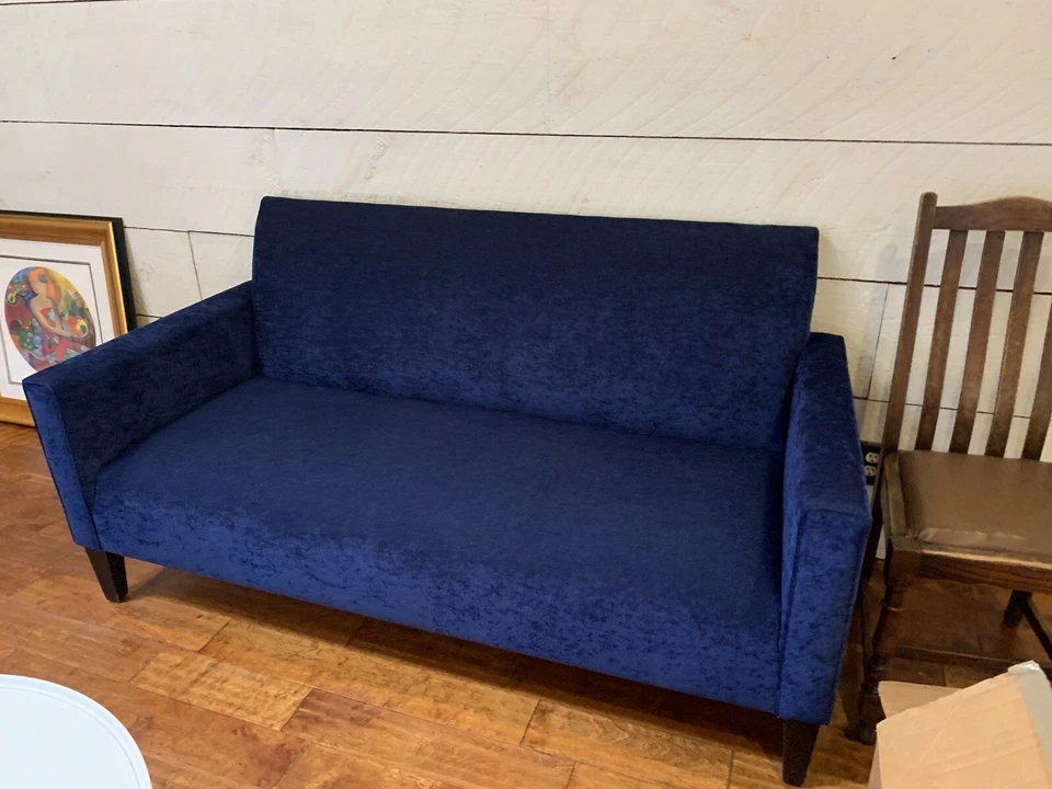 Sofá loveseat Crate and Barrel Foto 2 de 4