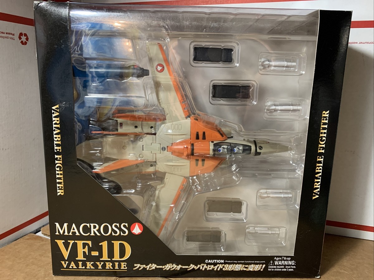 YAMATO MACROSS 1/60 ROBOTECH VF-1D VALKYRIE VARIABLE FIGHTER
