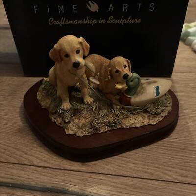 Border Fine Arts: Labrador Welpen mit Lockvogel Ente DPG02 Top Zustand