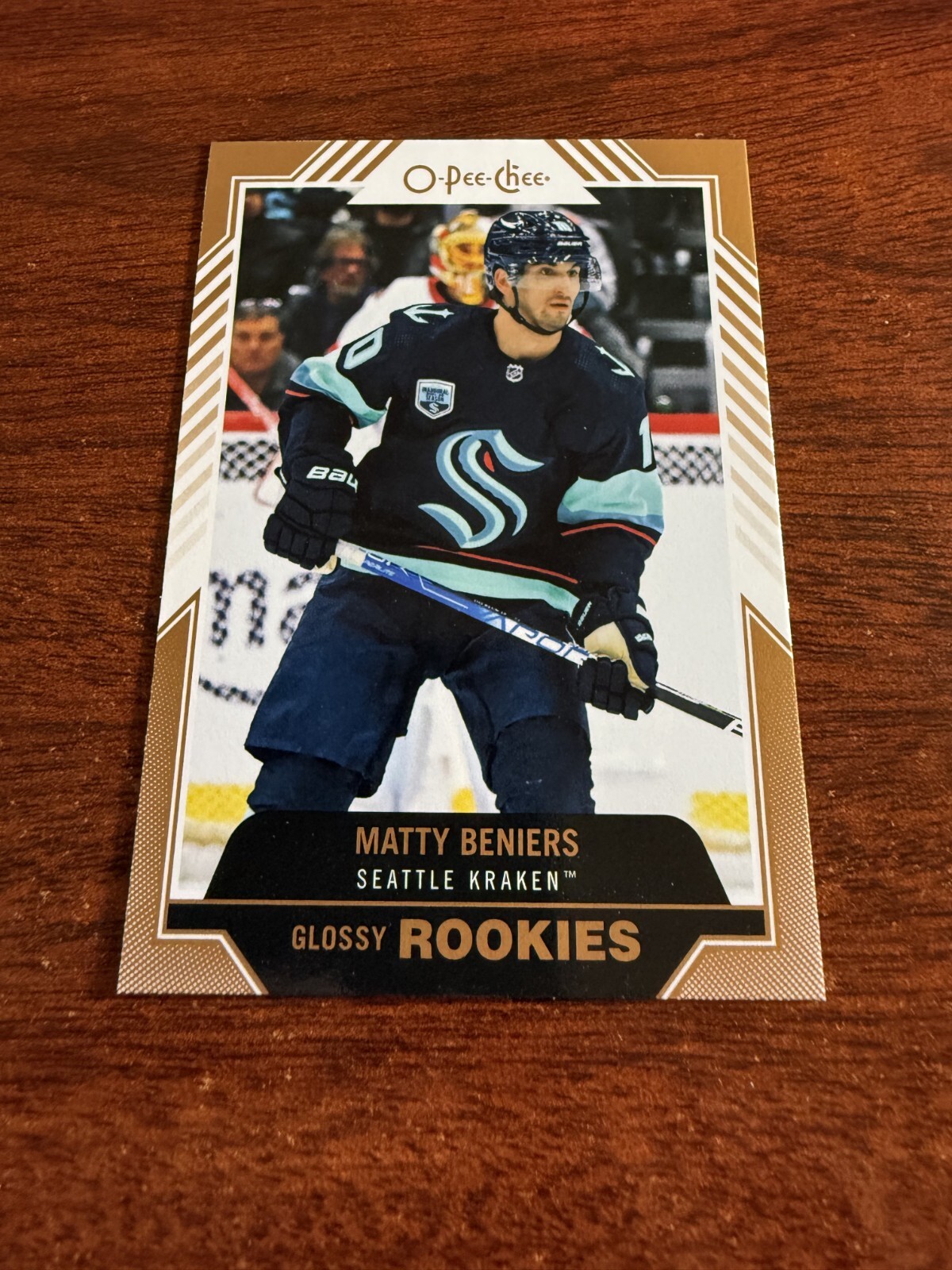 2022-23 Upper Deck O-Pee-Chee Glossy Rookies #R-9 Matty Beniers Rookie Card
