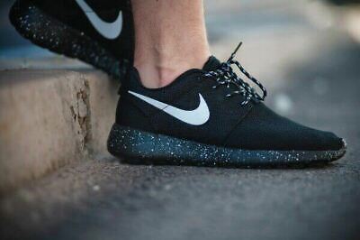 nike roshe black and white speckled