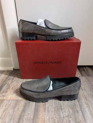 Donald J. Pliner Women's Elen Loafers Carbon Pebbled Metallic Leather Size 8.5 M