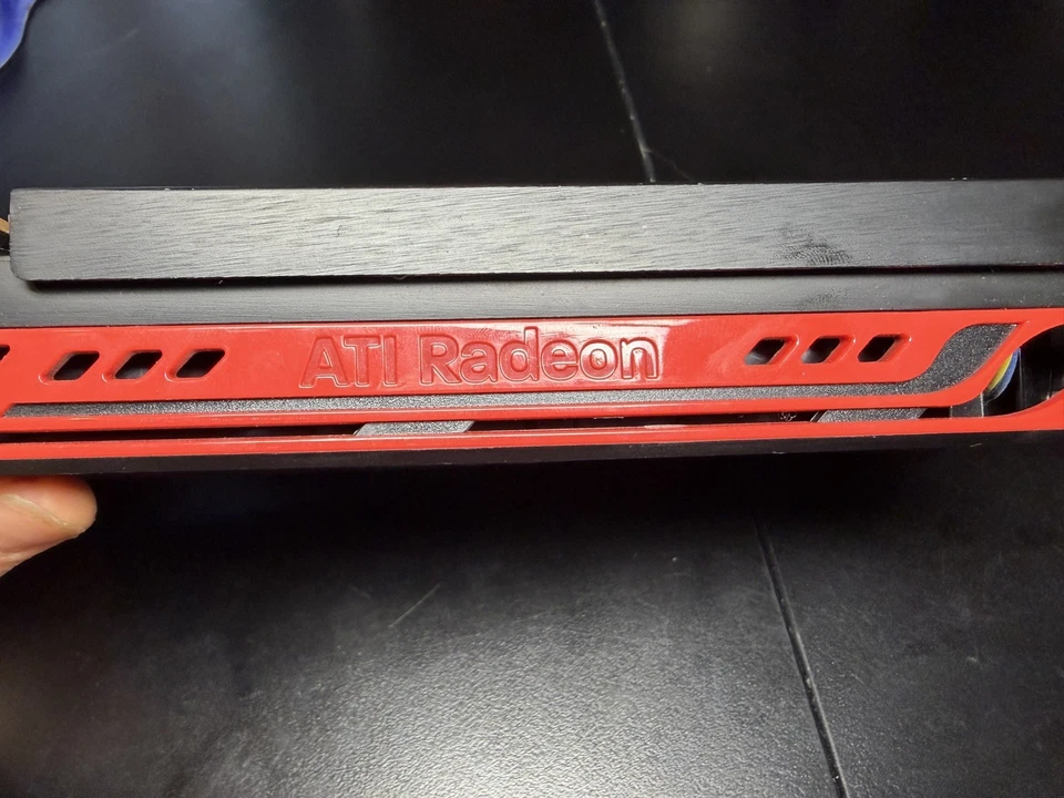 AMD ATI Radeon HD 5770 1GB Graphics Card 102C0160100 ATI-102-C01601 639-0675 - Image 2 of 4