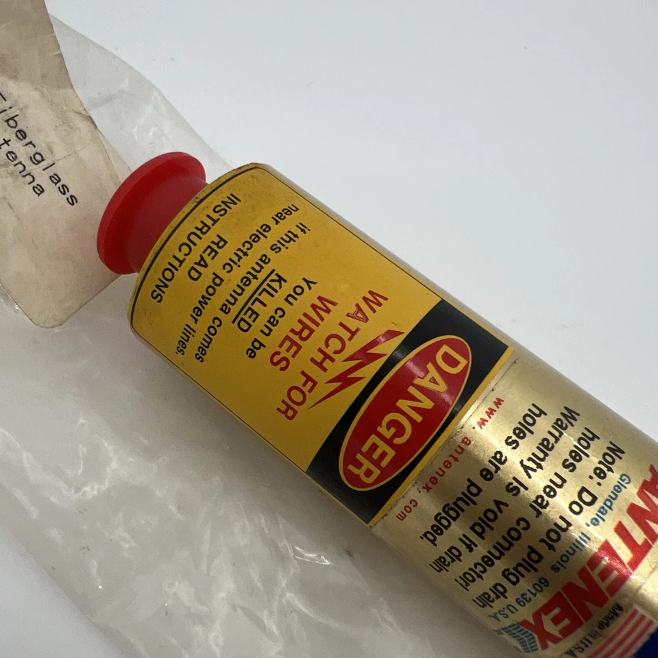 FG8963 896-940 MHz 3dB Fiberglass Omni Base Station Antenna - Image 2 of 4