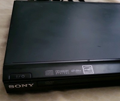 Sony CD/DVD Player DVP-SR200P Scan/DVD+RW/+R/-RW/-R Playback