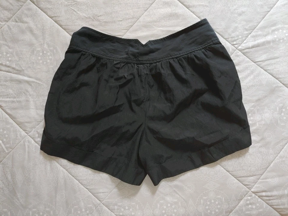 CLUB MONACO Women's Solid Black Comfortable Breathable Shorts Size 6 - Image 2 of 4