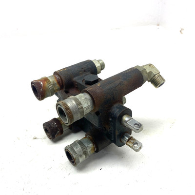 John Deere X485 X720 Selective Control Spool Valve AM143481 AUC18084 AM141800