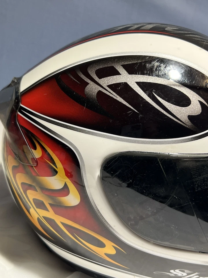 Casco de motocicleta Shoei cara completa - gráfico de llama tribal tamaño mediano (57-58 cm) Foto 3 de 4