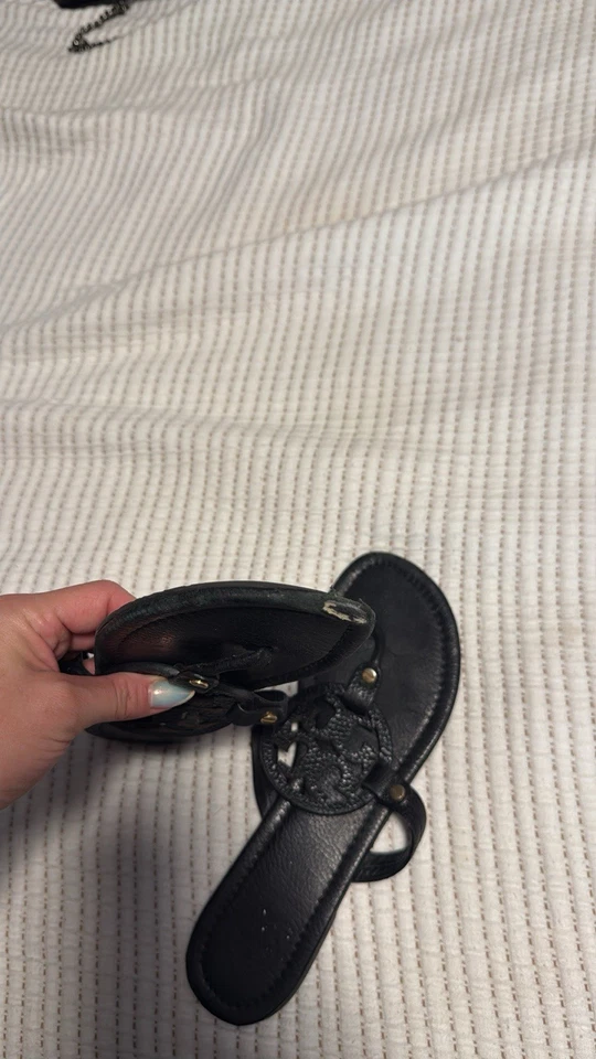 Molinero de cuero negro Tory Burch Foto 2 de 3