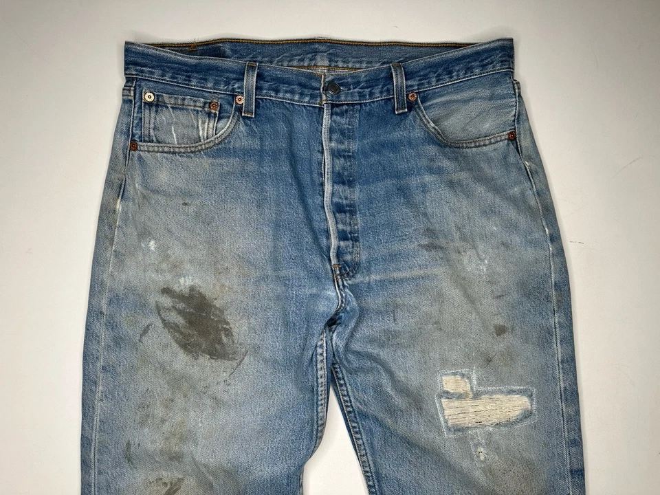 Jeans de mezclilla vintage Levi’s 501 pierna recta Sashiko reparados hechos en EE. UU. | 37 x 30* Foto 3 de 4