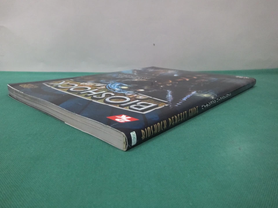 book. x360 -- BIOSHOCK Perfect guide -- JAPAN Game Book. 51670 - Image 3 of 4