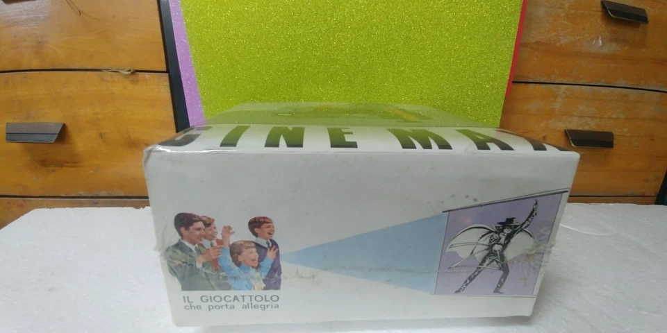 PROIETTORE VINTAGE CINEMAX K5 AUTOMATIC SUPER 8 MAI USATO NUOVO CON SCATOLA - Immagine 2 di 4