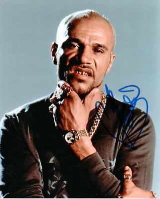 GOLDIE JAMES BOND AUTHENTIC AUTOGRAPH MR.BULLION IN THE WORLD IS NOT ENOUGH 10-8