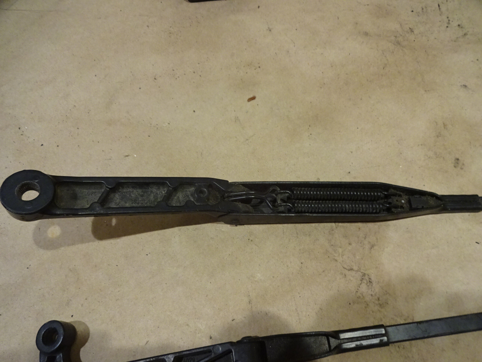 Ferrari 550,575 - LH Driver Side Windshield Wiper Arm P/N 65081500