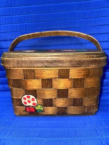 VTG Caro Nan Wicker Basket Wooden Purse Handbag Hand Painted Mushrooms Signed - Picture 2 of 13