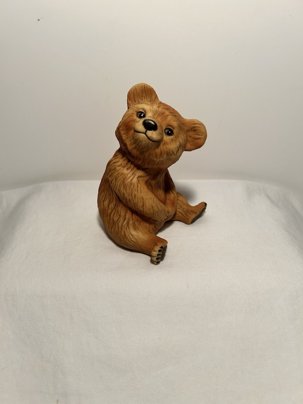 1988 River Shore The Snuggle Babies Sculpture Collection Bear Figurine