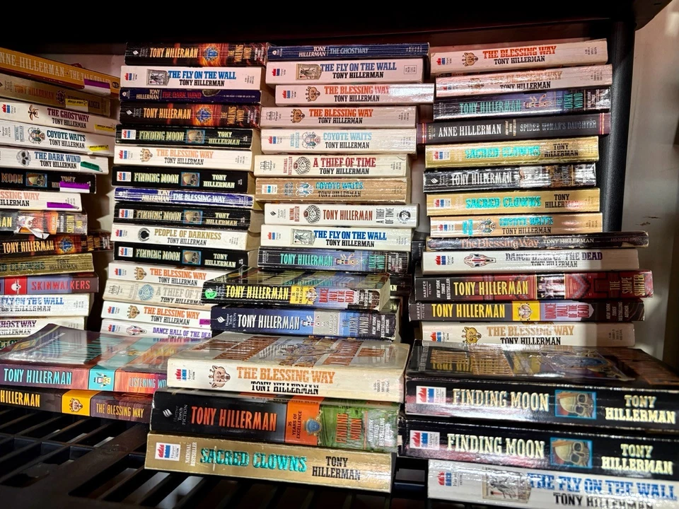 Tony Hillerman LEAPHORN CHEE Series Paperback Books - U CHOOSE - Buy & Save! - Image 2 of 4