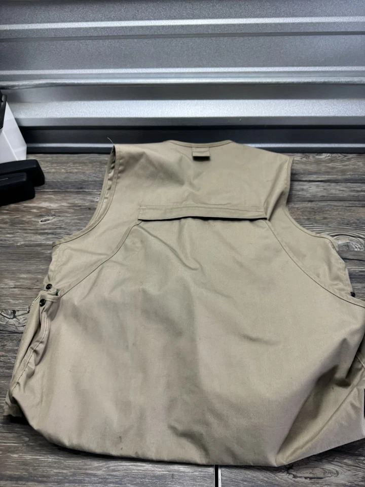 Columbia Sportswear Padded Hunting Shooting M USA Vest Khaki Beige Zip Pockets - Image 3 of 4