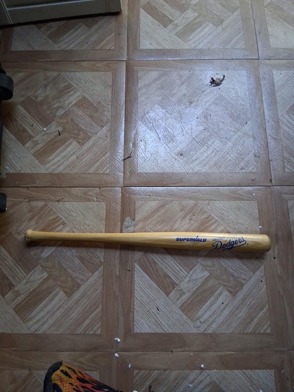 Giveaway Dodgers 1999 Give Away Bat 18”