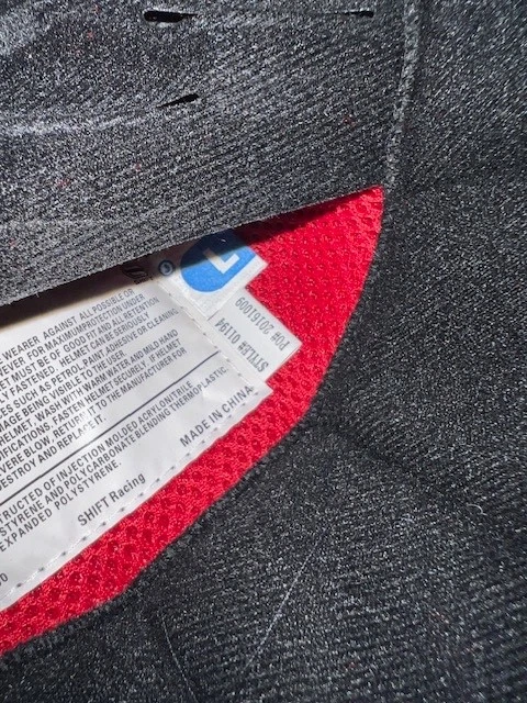 🔥 New! Shift MX Riot in Flames Helmet in Mens Large 59-60cm Brand New in Box🔥 - Imagem 4 de 4