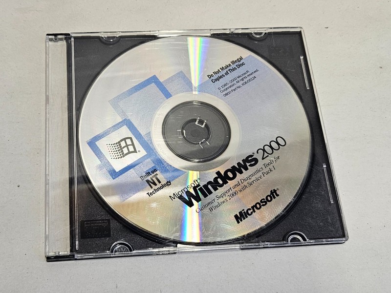 Microsoft Windows 2000 - Original CD Disk