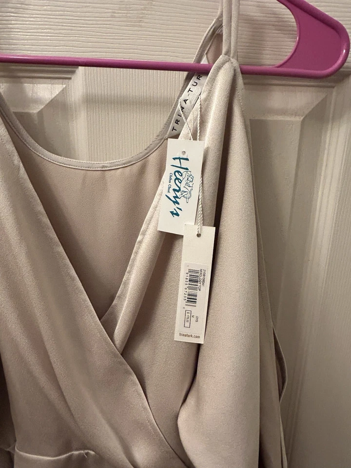 Top de hombro frío Trina Turk Oyster XL Foto 4 de 4