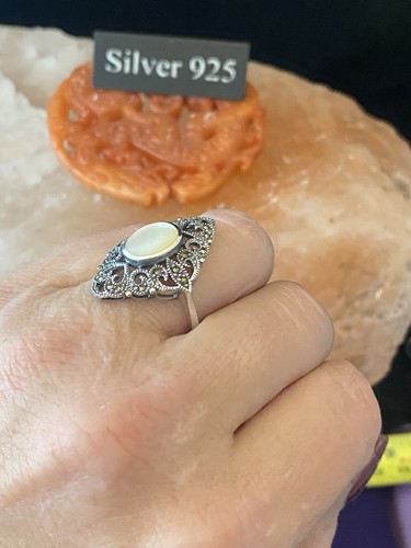 Large Solid Silver Mother Of Pearl Ring ( Victorian Style ) - Picture 7 of 8