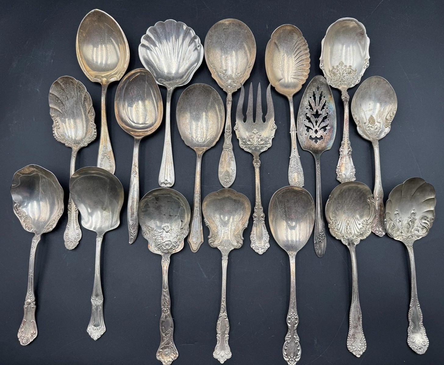 Lot of 18 Silverplate Serving Utensils, Casserole Spoon, Meat Fork, Pie Server