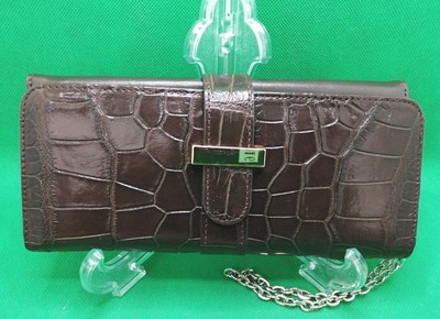Long wallet Model Brown