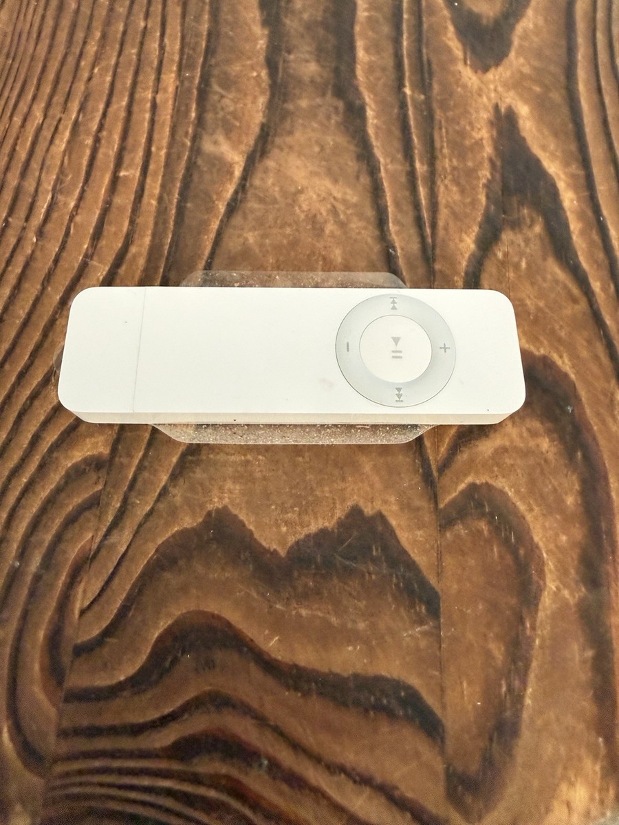 Apple iPod Shuffle ~ 1st Generation ~ 512 Mb ~ White ~*Please Read